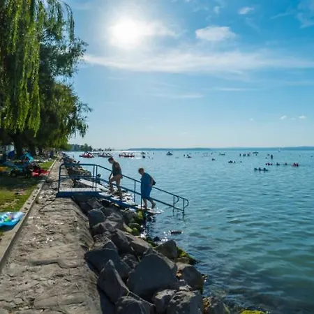 Nett Apartman Appartamento Siófok